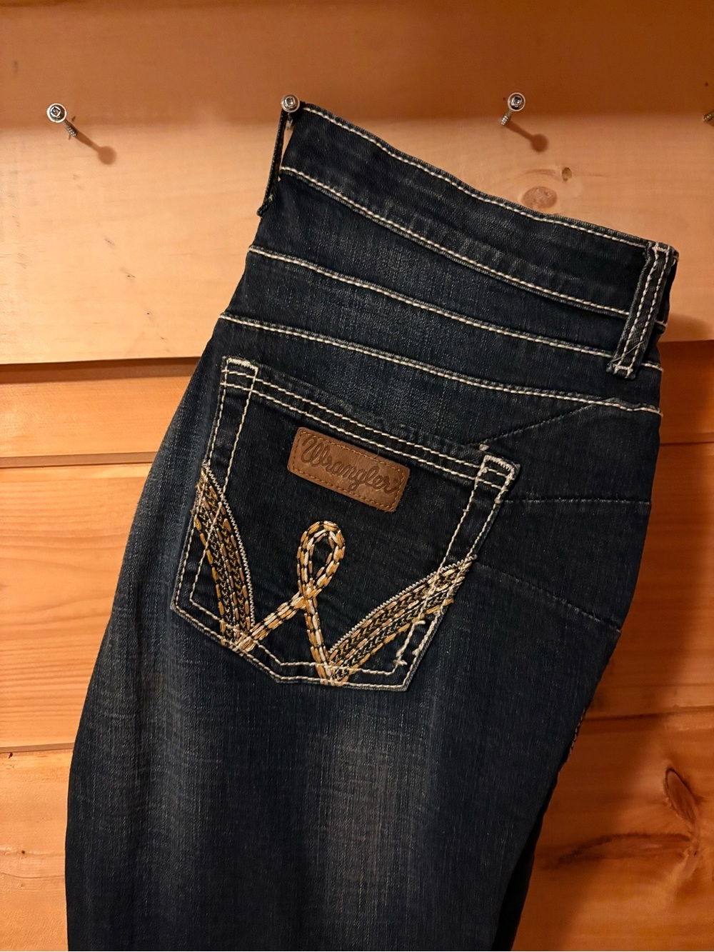 Wrangler Women's Dark Q-Baby Boot Cut Jeans with Embroidered Pocket